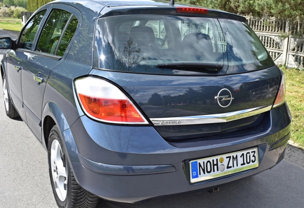 Opel Astra cena 11900 przebieg: 194000, rok produkcji 2006 z Zgierz małe 497